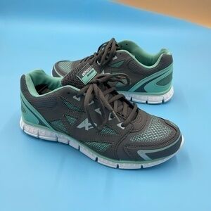 LIKE NEW! Mens Athletech Running Sneakers
